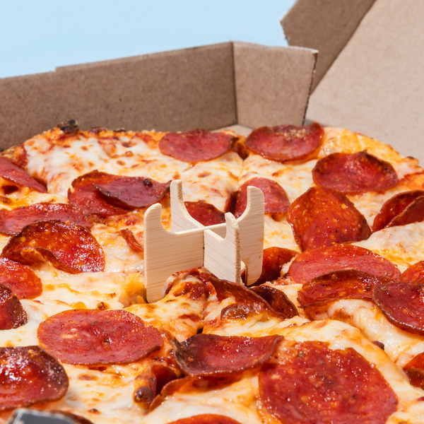 Compostable bamboo pizza spacer for delivery and takeaway boxes