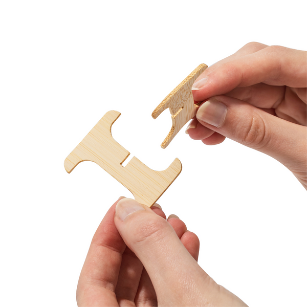 Flat-packed bamboo pizza saver — easy to assemble and eco-conscious